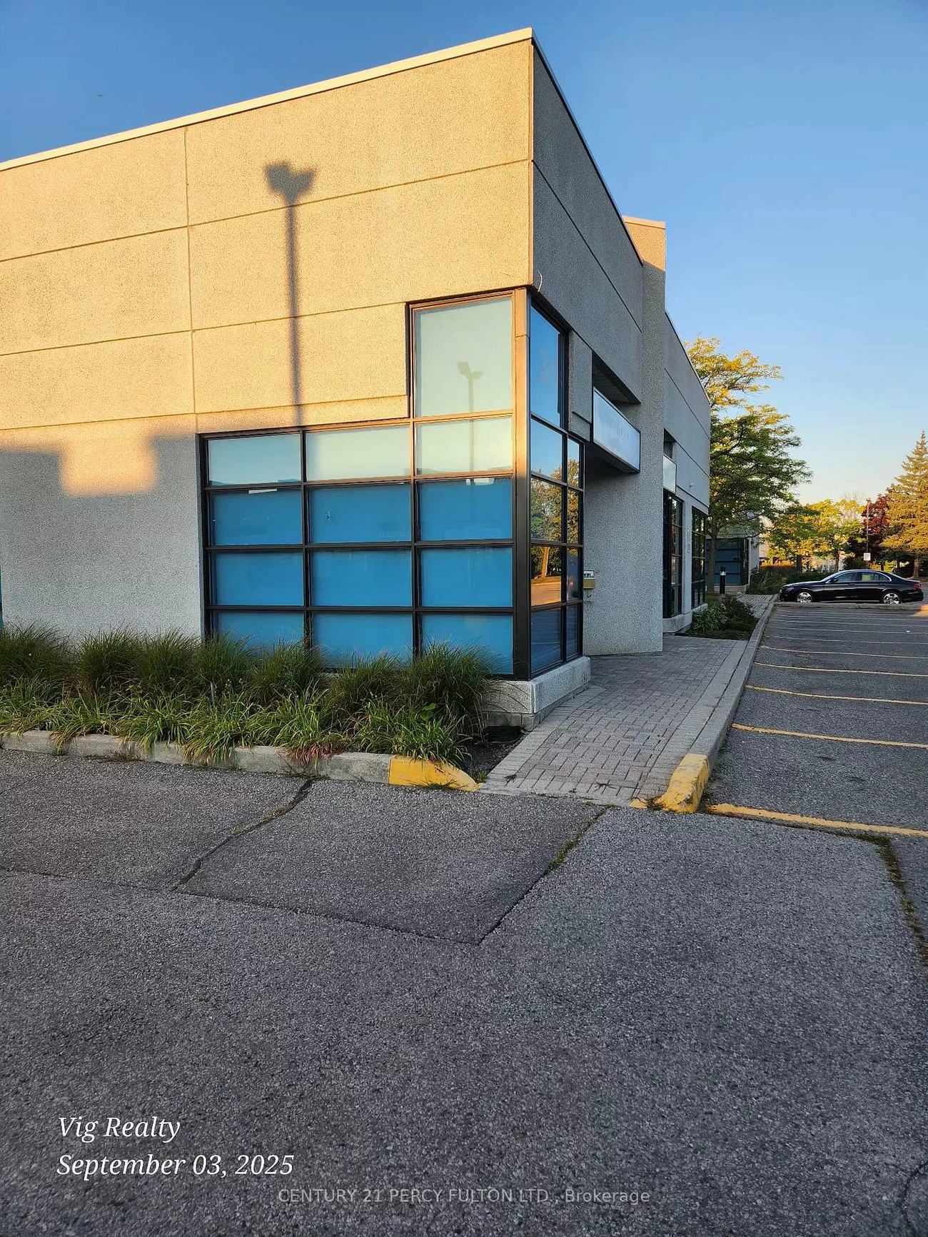 145, Royal Crest, Milliken Mills West, Markham