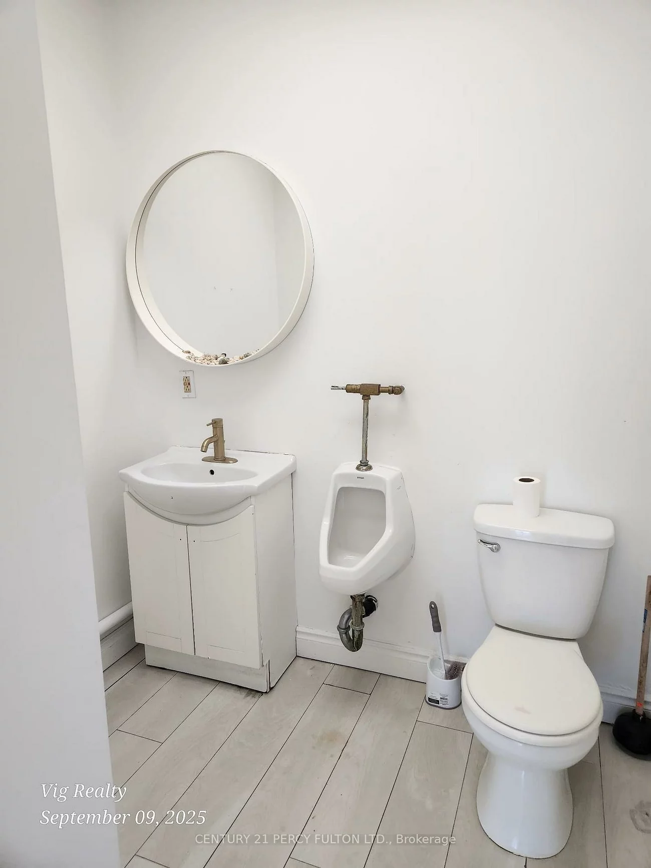 145, Royal Crest, Milliken Mills West, Markham