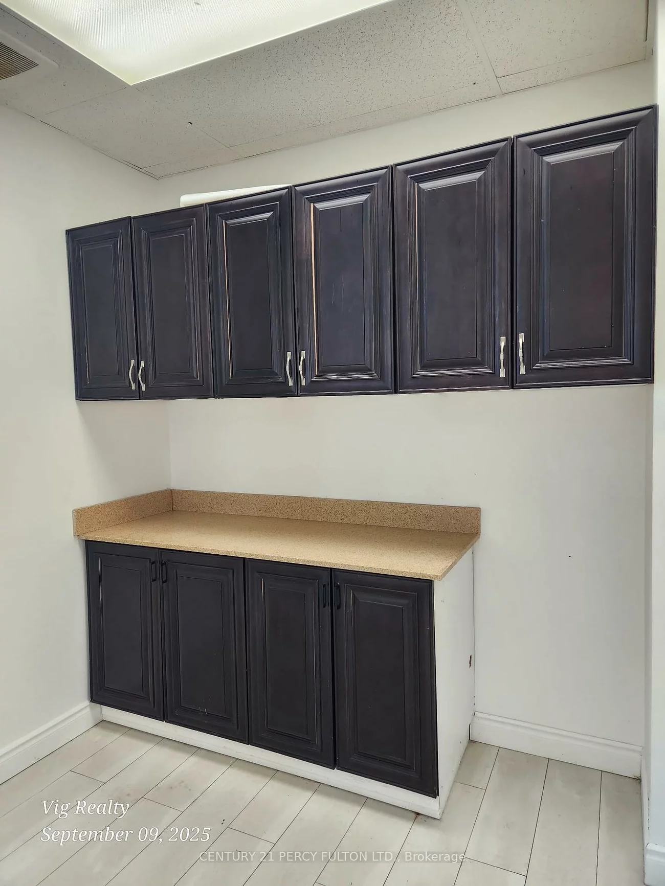 145, Royal Crest, Milliken Mills West, Markham