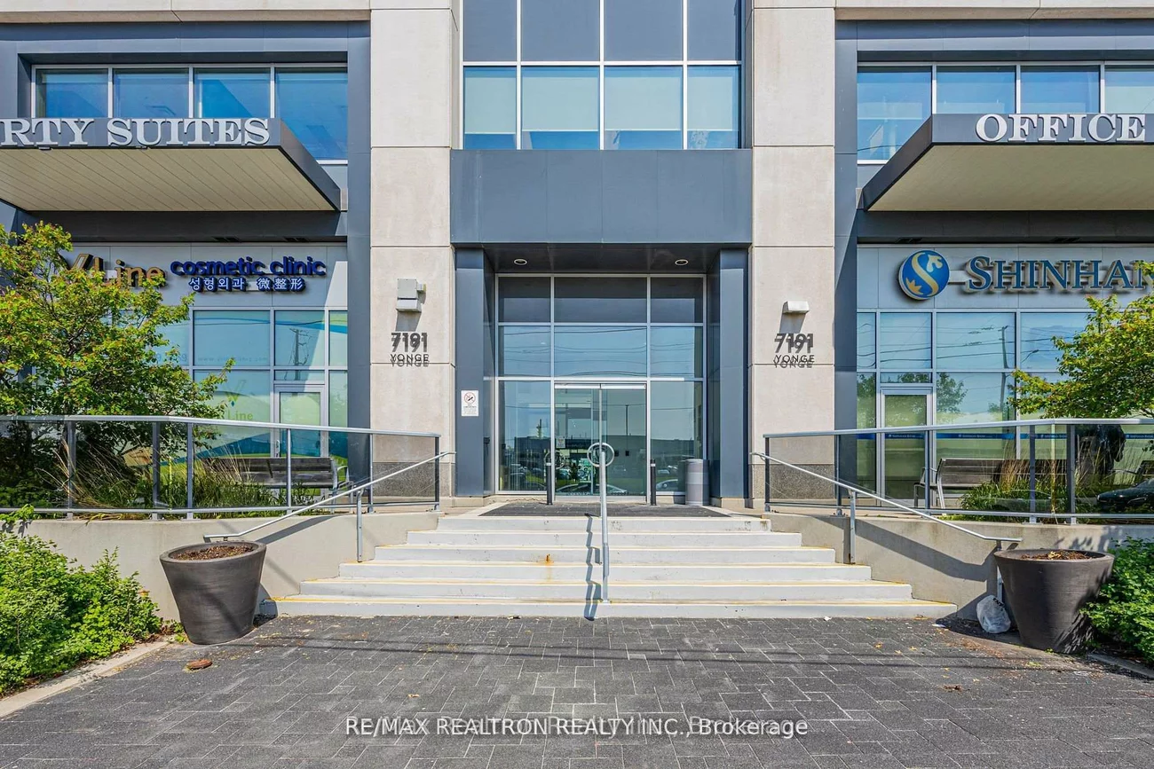 7191, Yonge, Thornhill, Markham