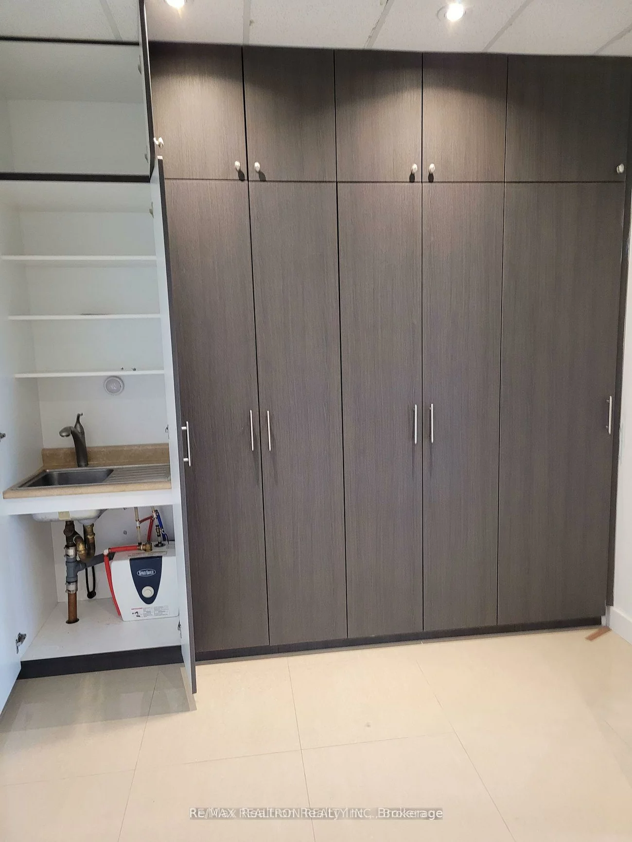 7191, Yonge, Thornhill, Markham