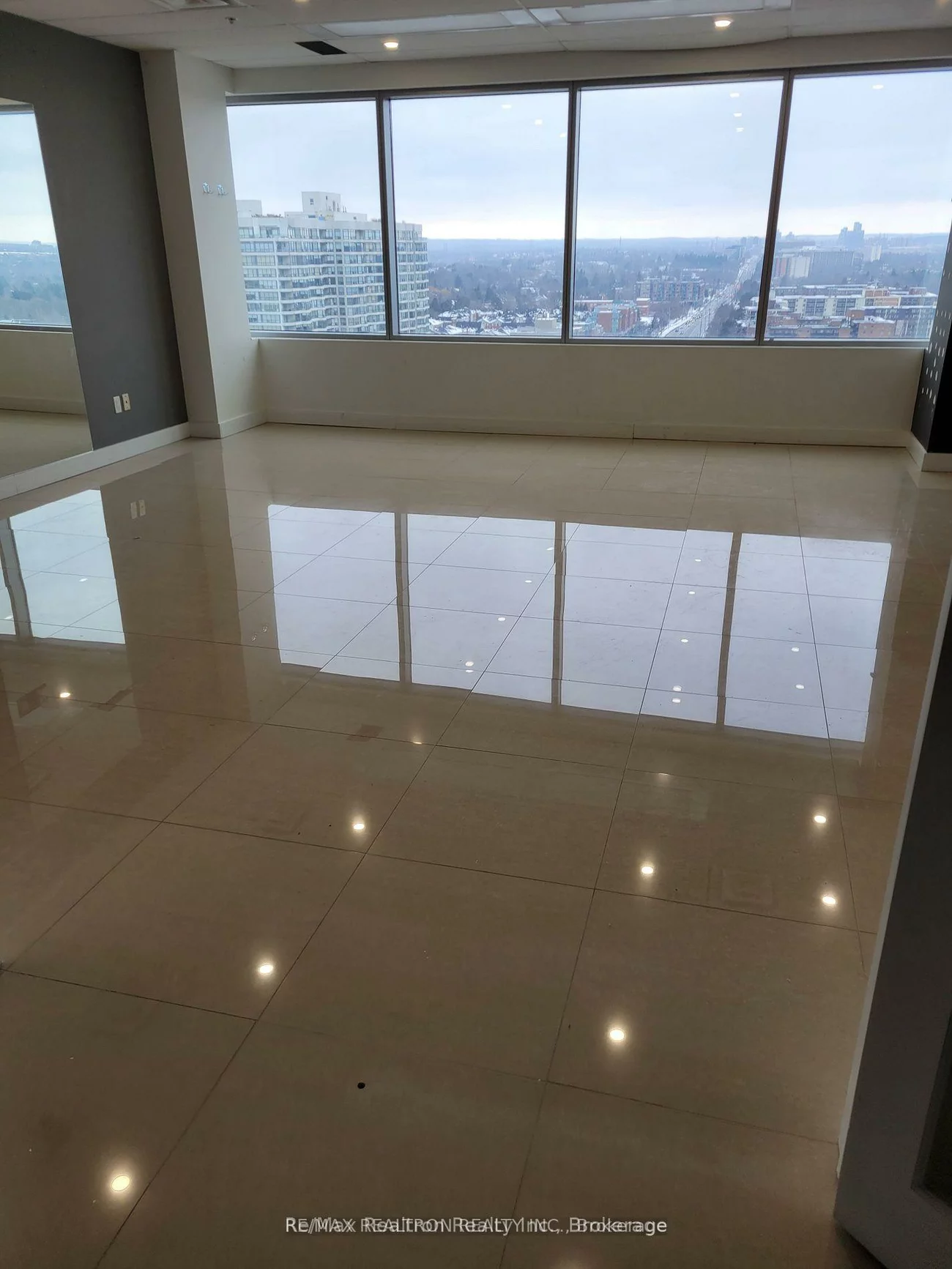 7191, Yonge, Thornhill, Markham