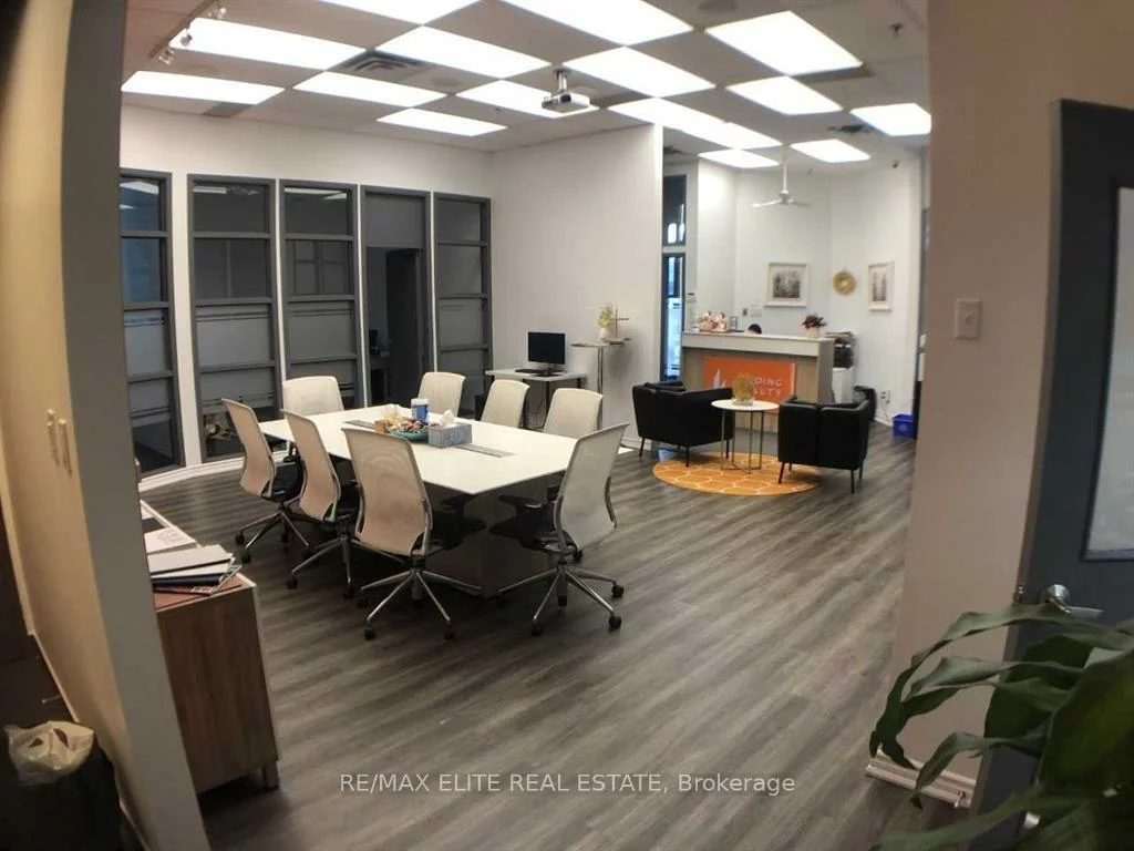 145, Royal Crest, Milliken Mills East, Markham