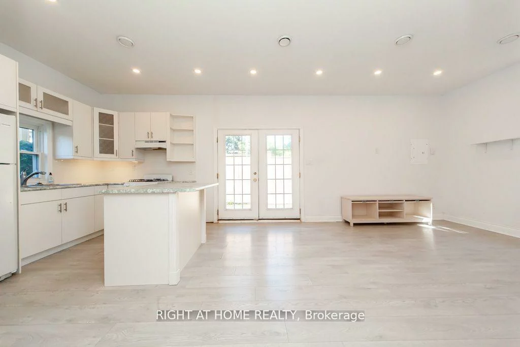 2, Peter, Old Markham Village, Markham