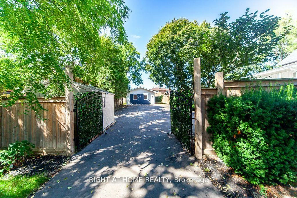 2, Peter, Old Markham Village, Markham