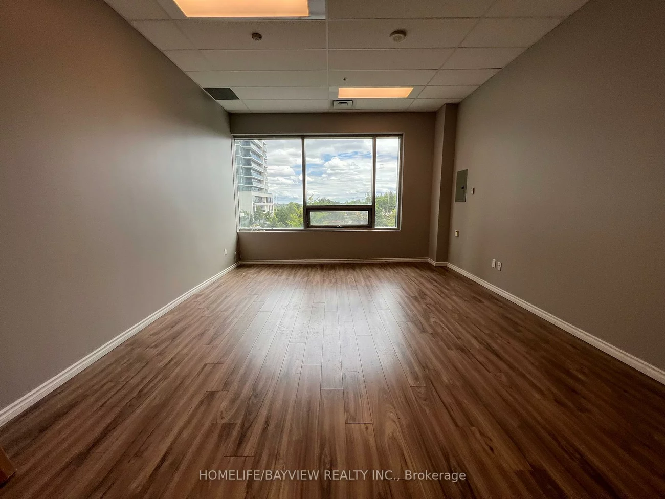 7163, Yonge, Grandview, Markham