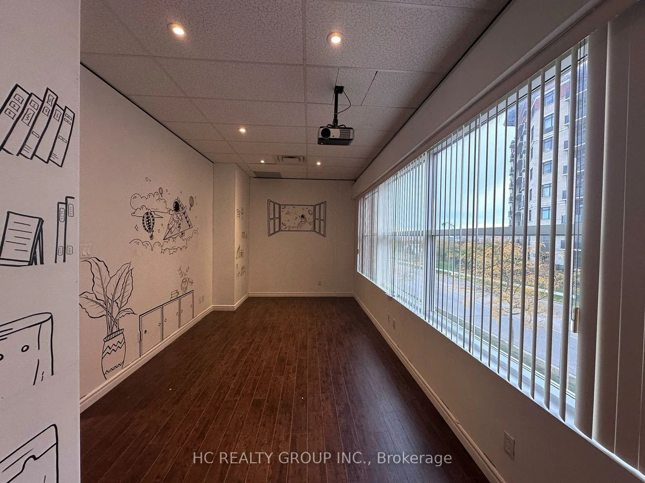 40, New Delhi, Cedarwood, Markham