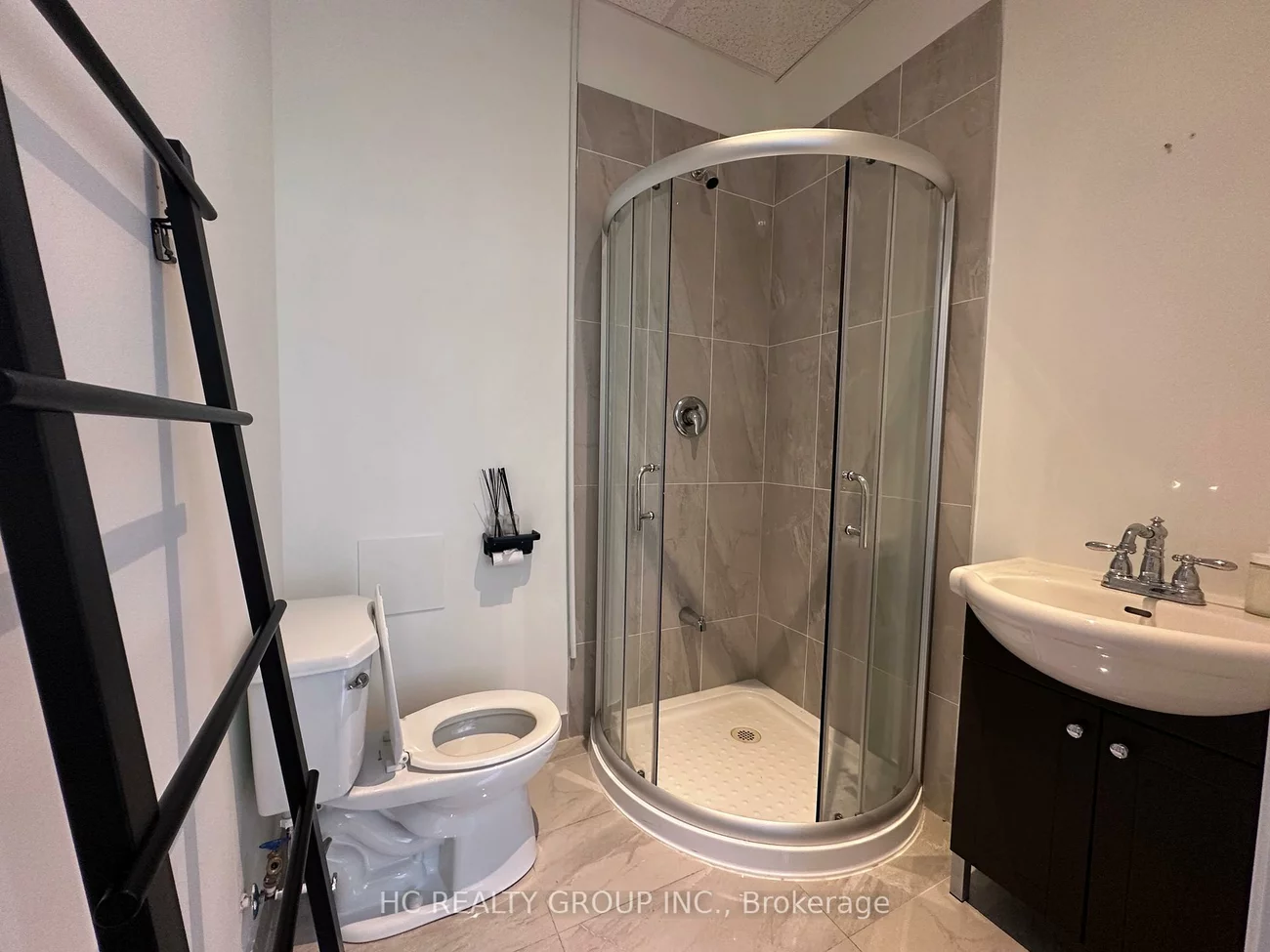 40, New Delhi, Cedarwood, Markham