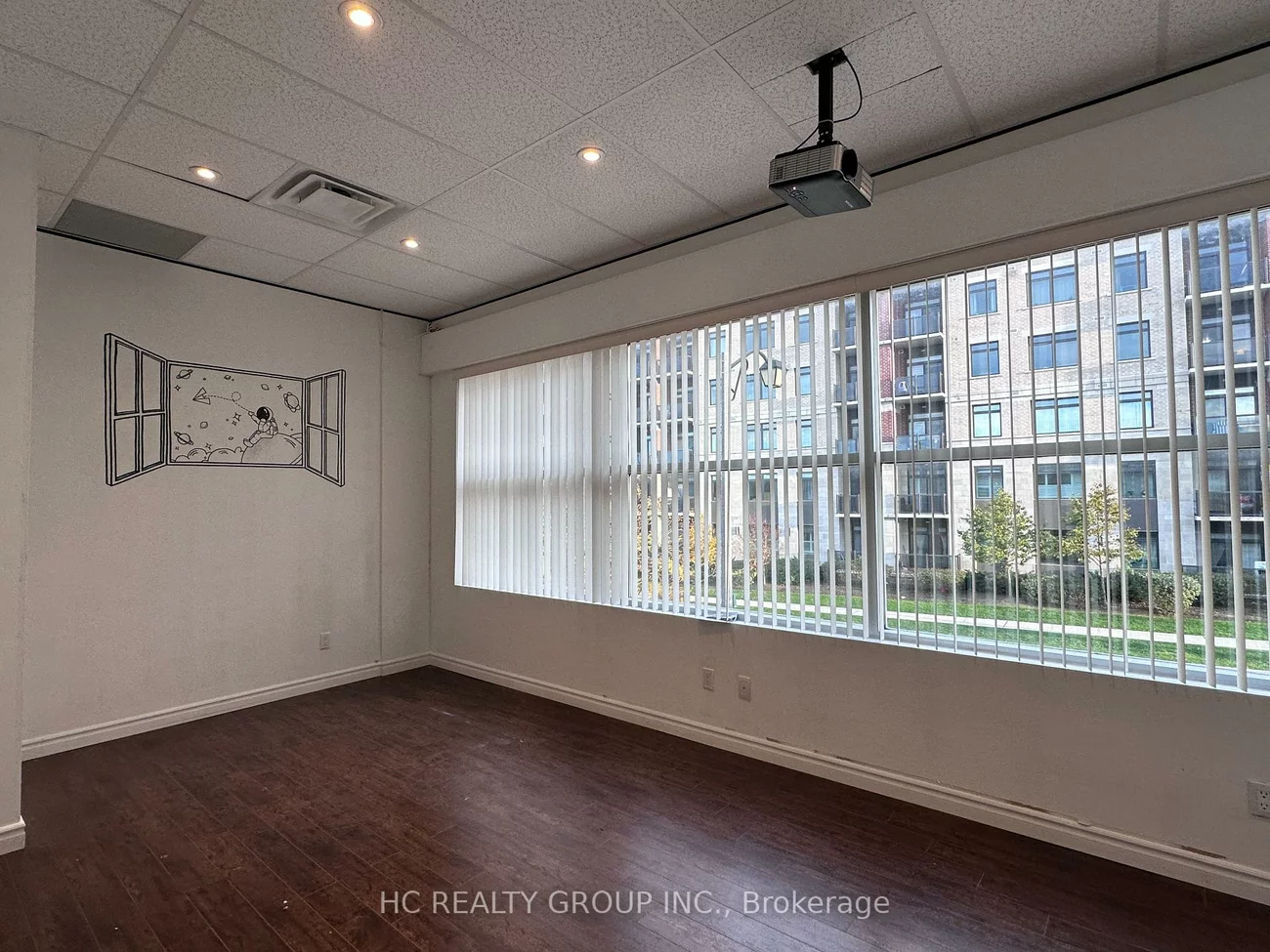 40, New Delhi, Cedarwood, Markham