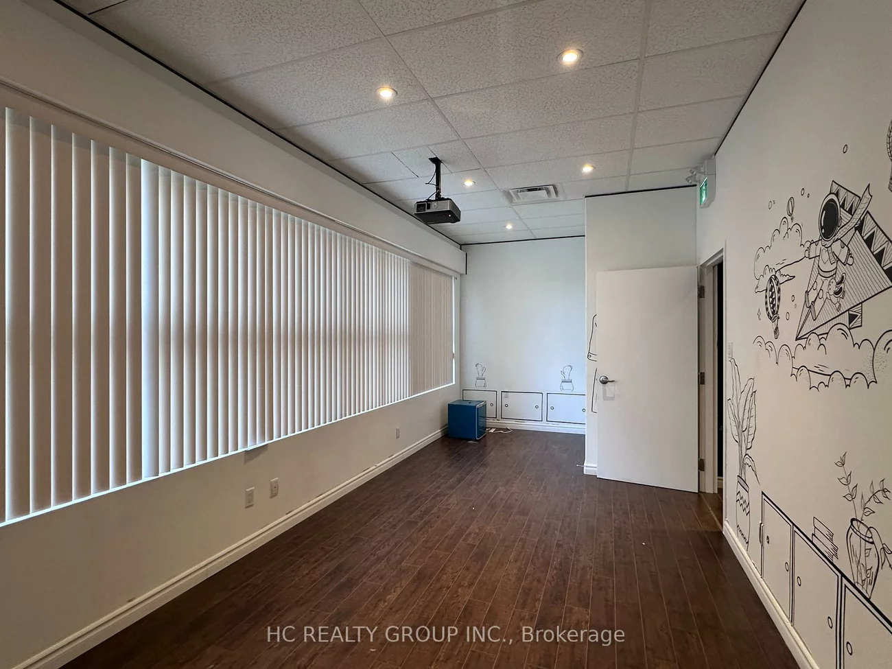 40, New Delhi, Cedarwood, Markham