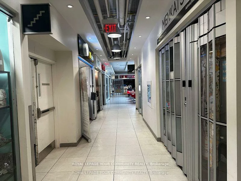 7181, Yonge, Thornhill, Markham