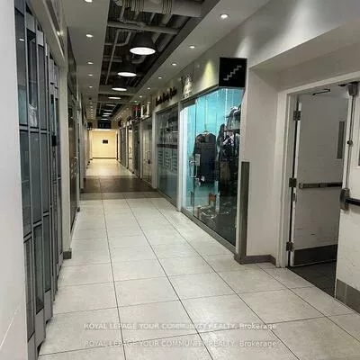 7181, Yonge, Thornhill, Markham