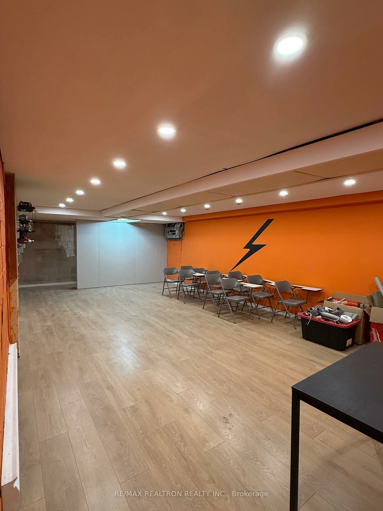 7717, Yonge, Thornhill, Markham