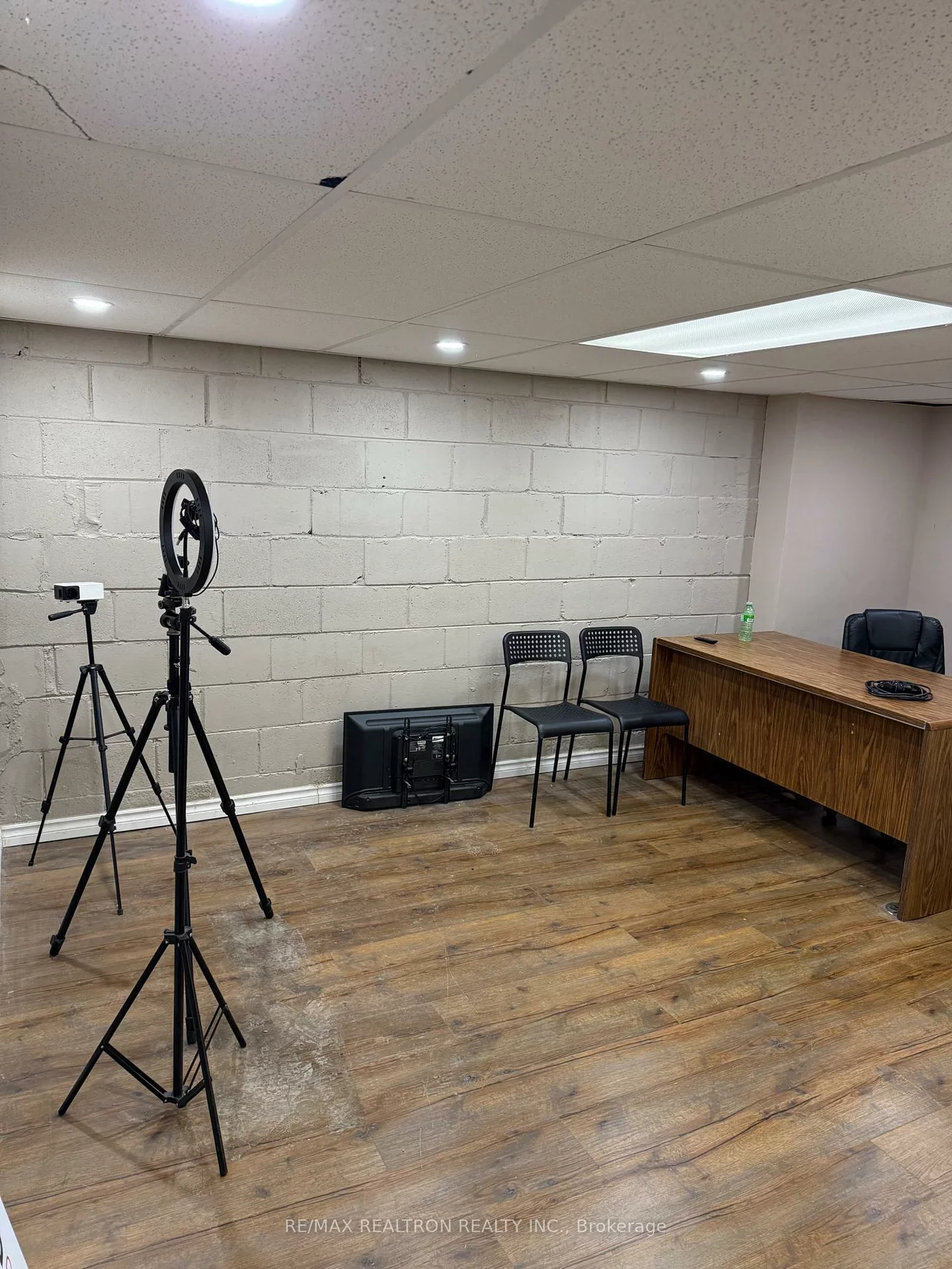 7717, Yonge, Thornhill, Markham