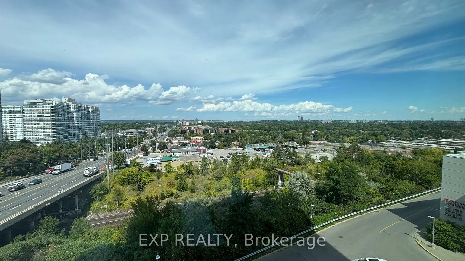 7191, Yonge, Thornhill, Markham