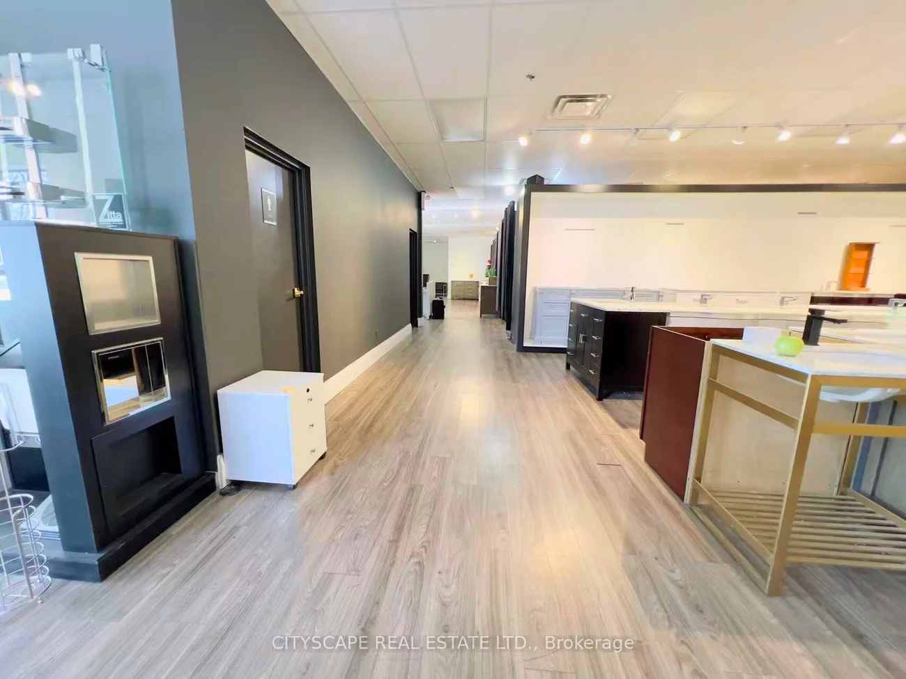 100, Steelcase, Milliken Mills West, Markham