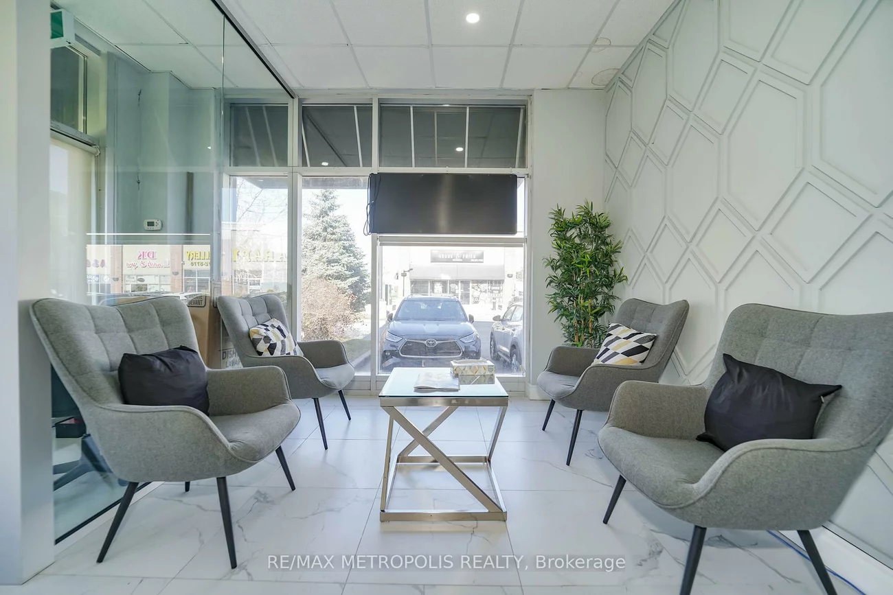 7393, Markham, Cedarwood, Markham