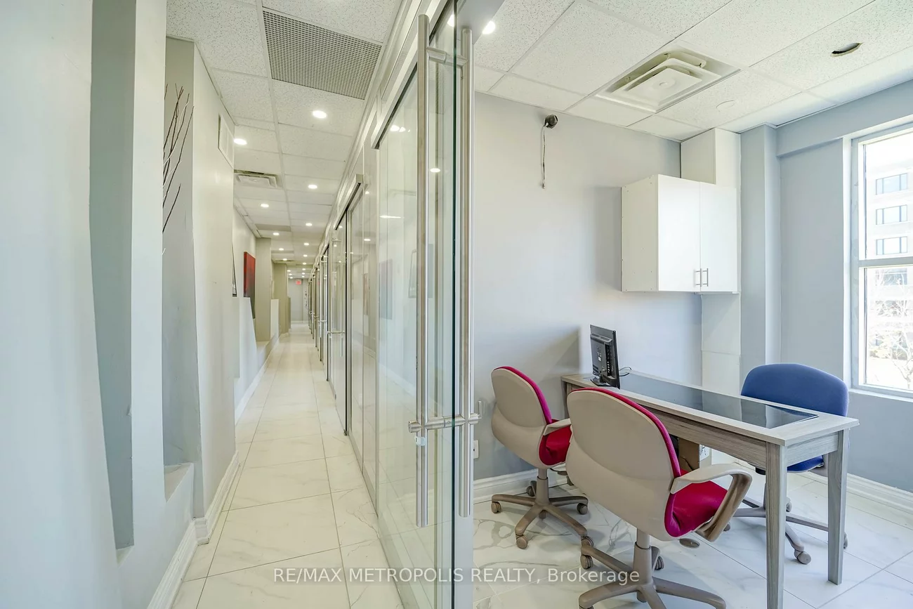 7393, Markham, Cedarwood, Markham