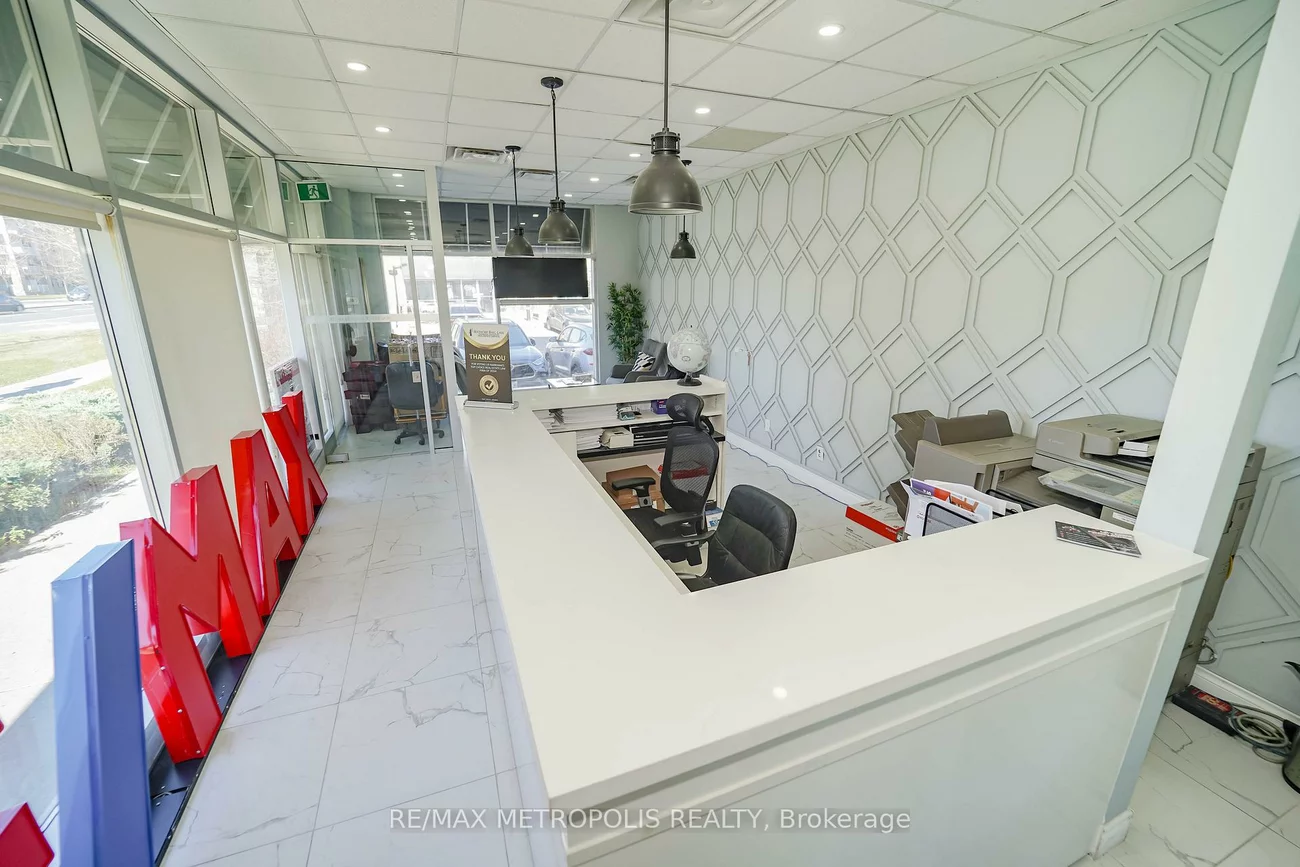 7393, Markham, Cedarwood, Markham