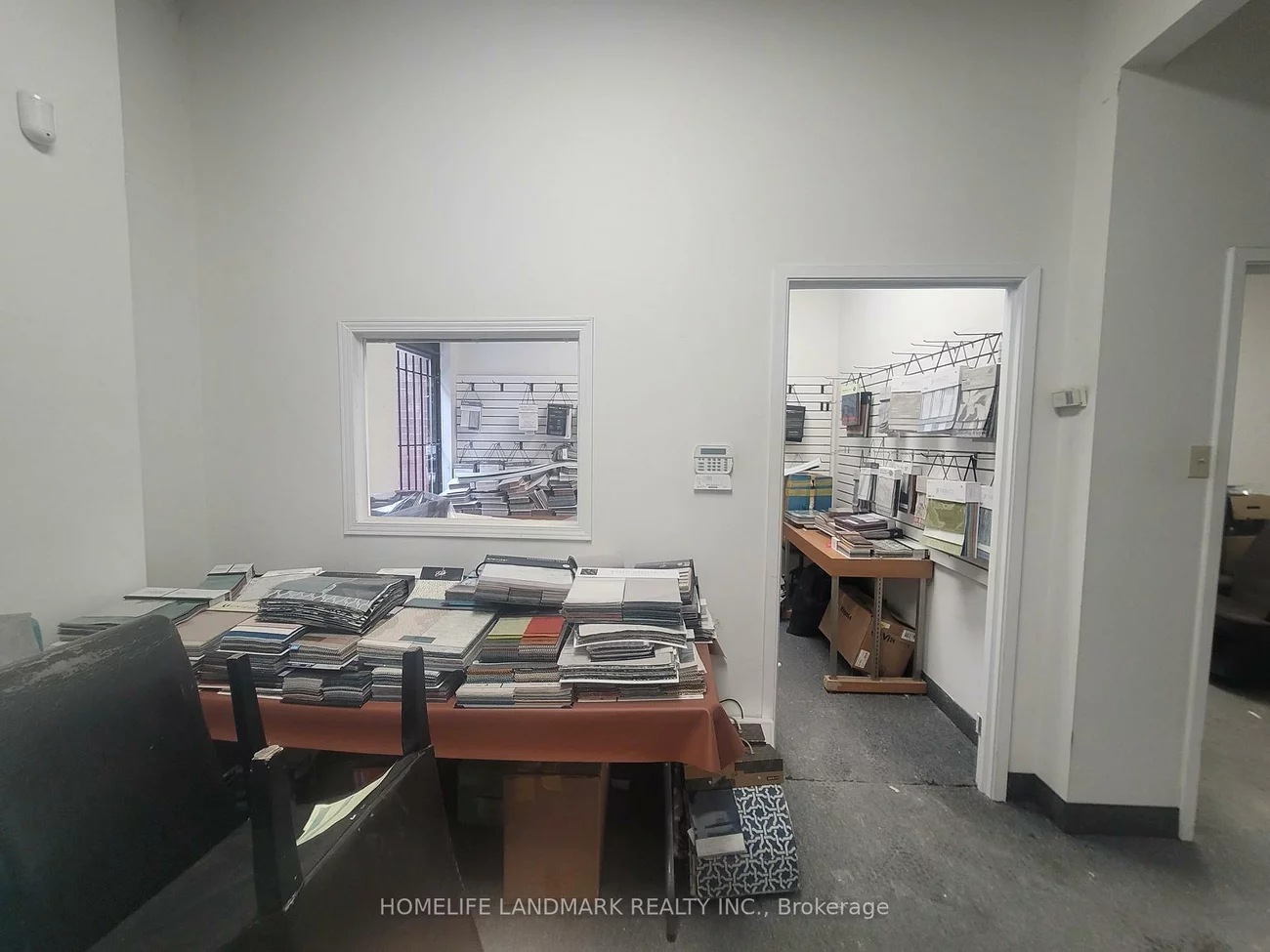 60, Amber, Milliken Mills West, Markham