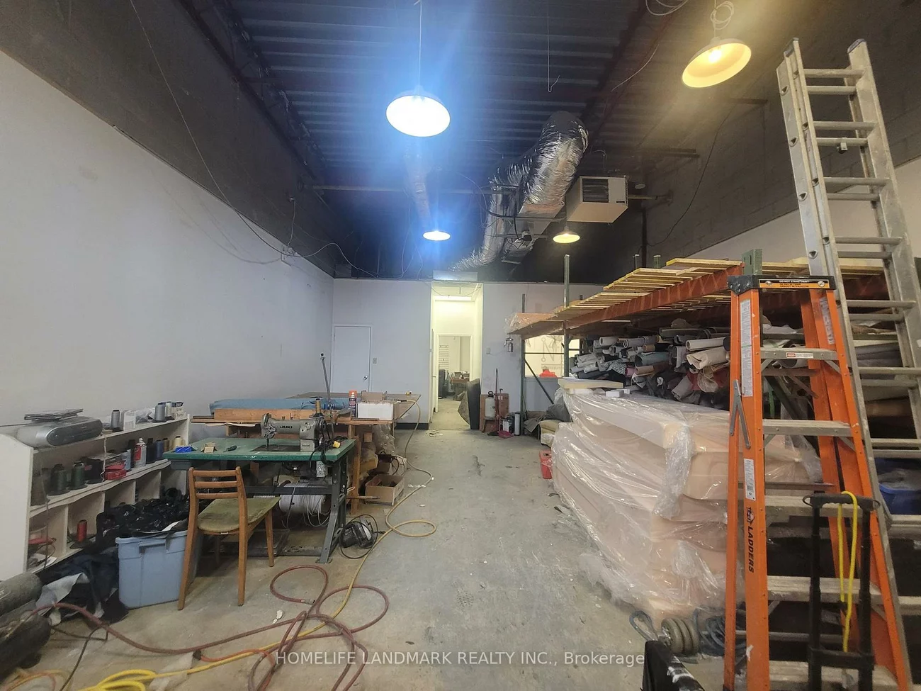 60, Amber, Milliken Mills West, Markham