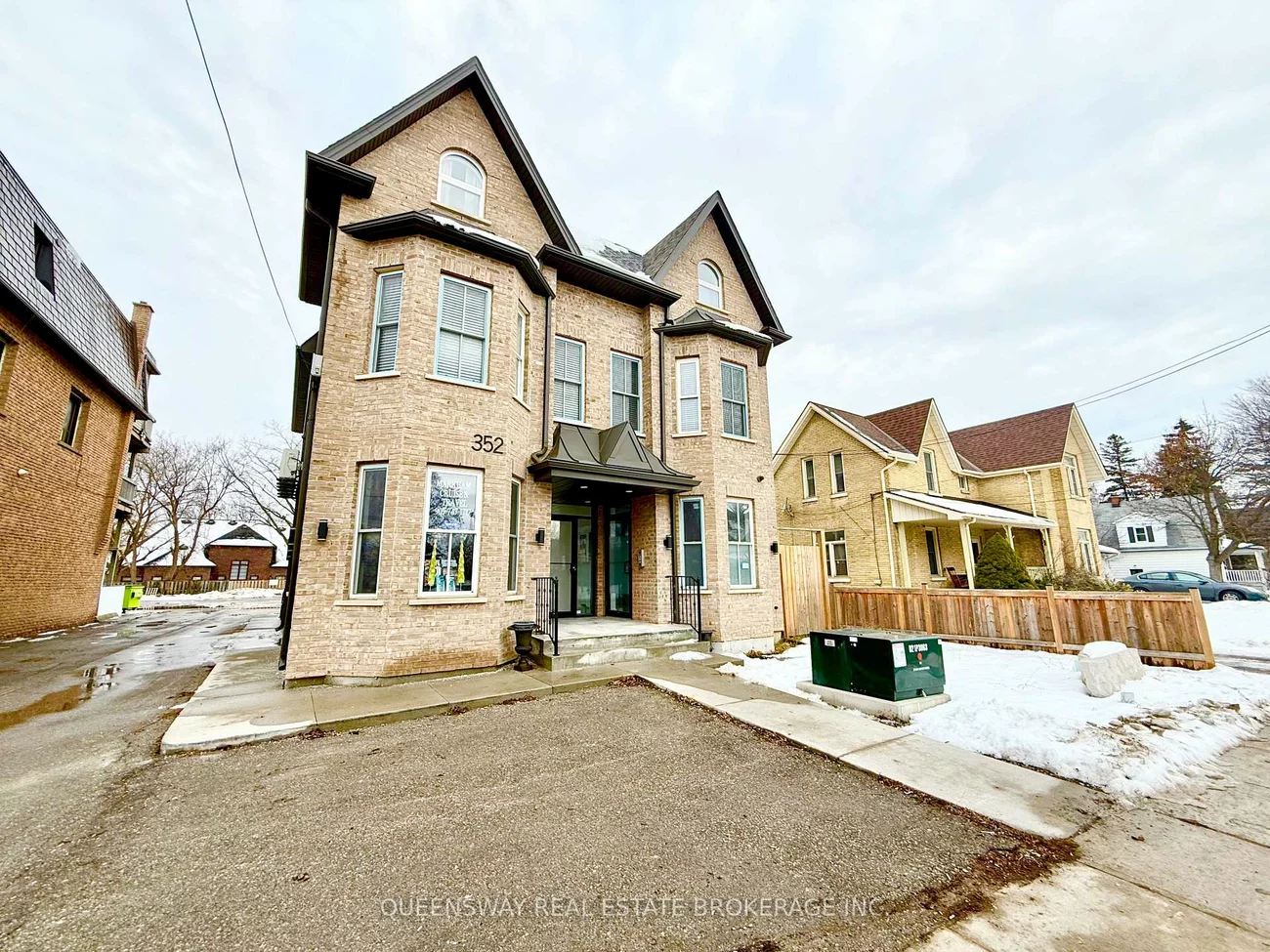 352, Main, Old Markham Village, Markham