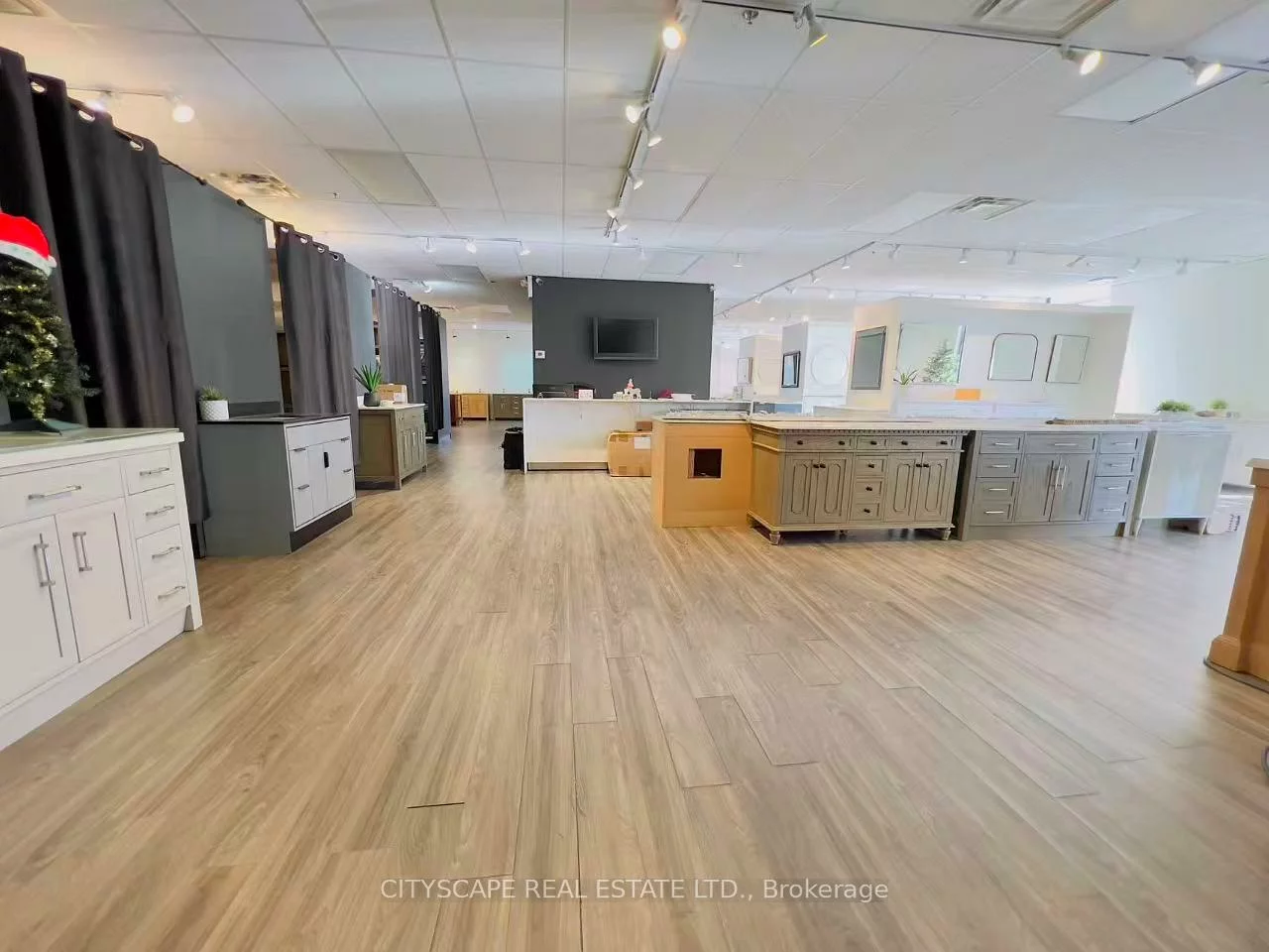 100, Steelcase, Milliken Mills West, Markham