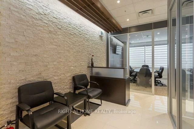 7191, Yonge, Grandview, Markham