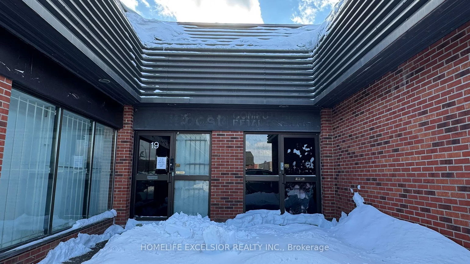 825, Denison, Milliken Mills West, Markham