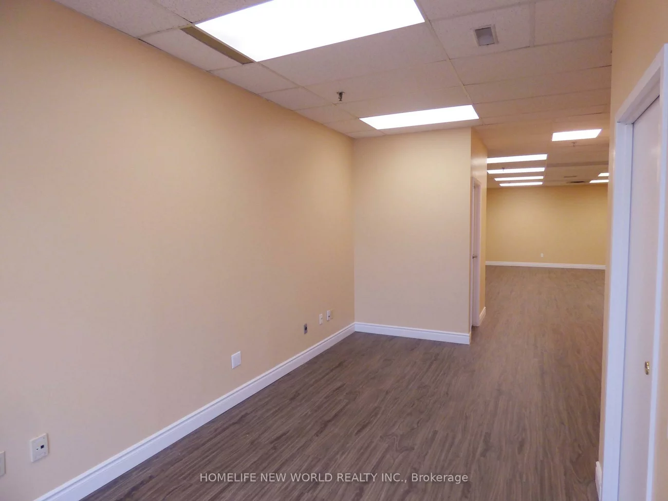 145, Royal Crest, Milliken Mills West, Markham