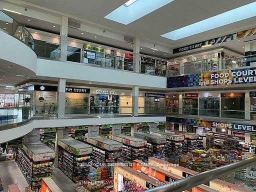 7181, Yonge, Grandview, Markham