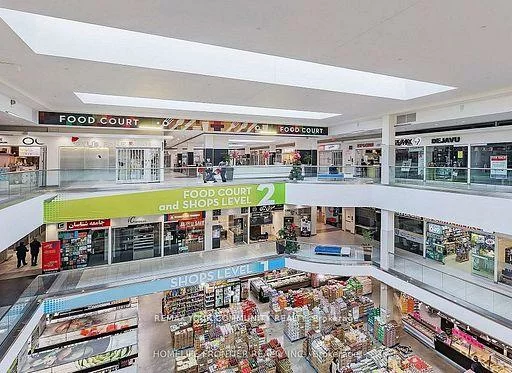 7181, Yonge, Grandview, Markham