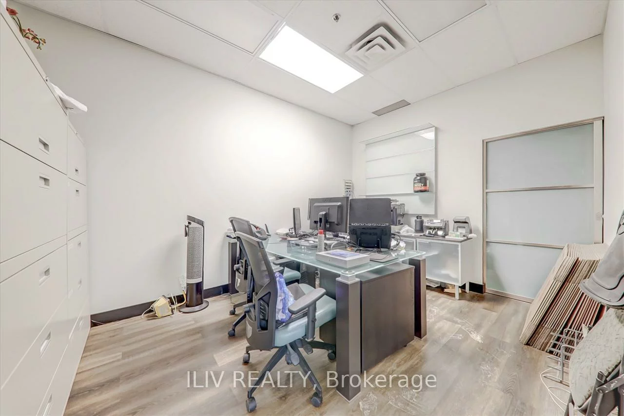 351, Ferrier, Milliken Mills West, Markham
