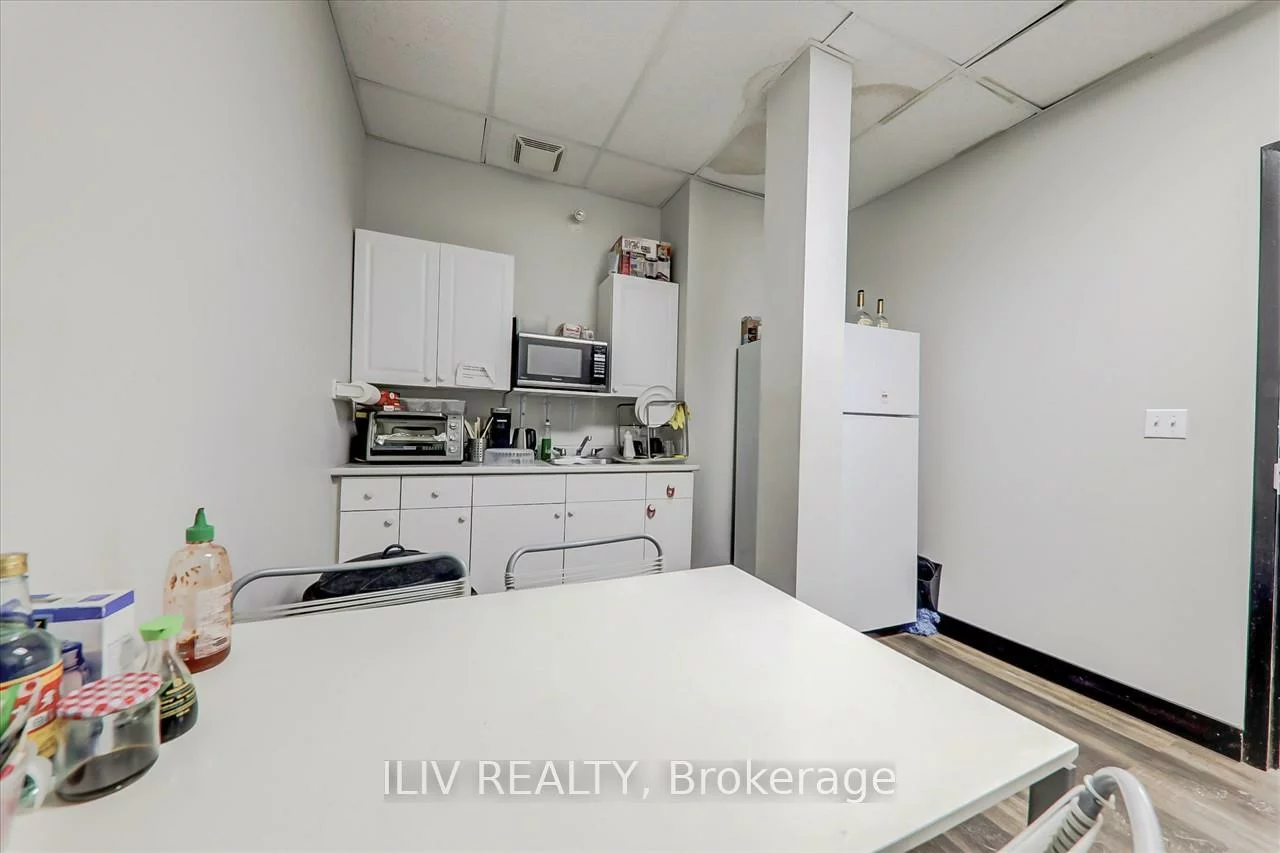 351, Ferrier, Milliken Mills West, Markham