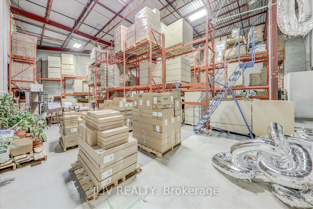 351, Ferrier, Milliken Mills West, Markham