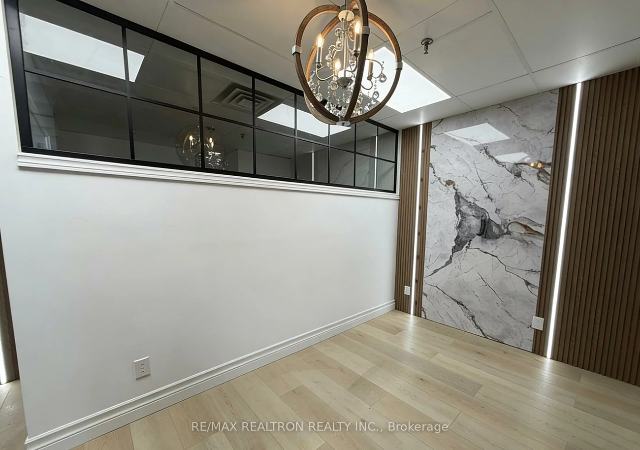 145, Royal Crest, Milliken Mills West, Markham