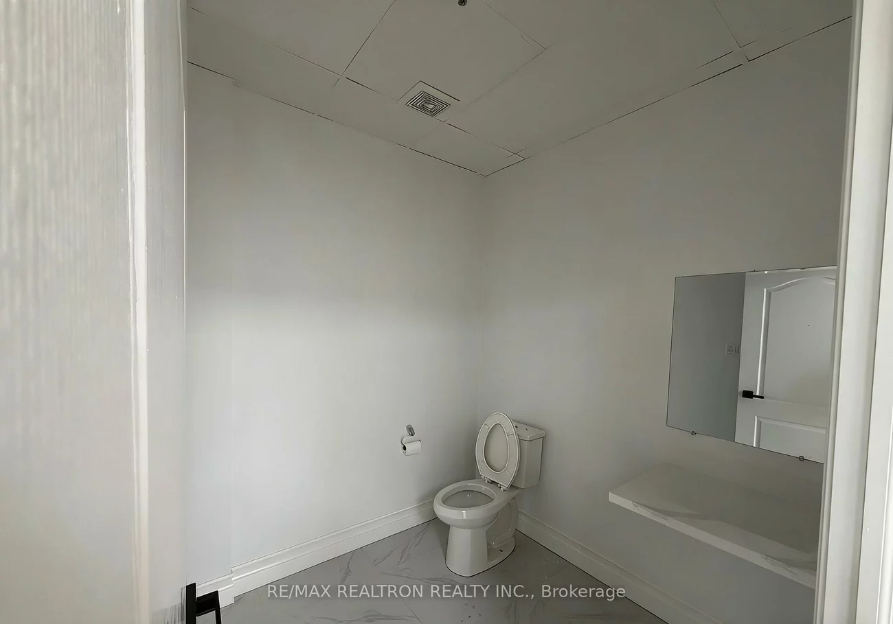 145, Royal Crest, Milliken Mills West, Markham