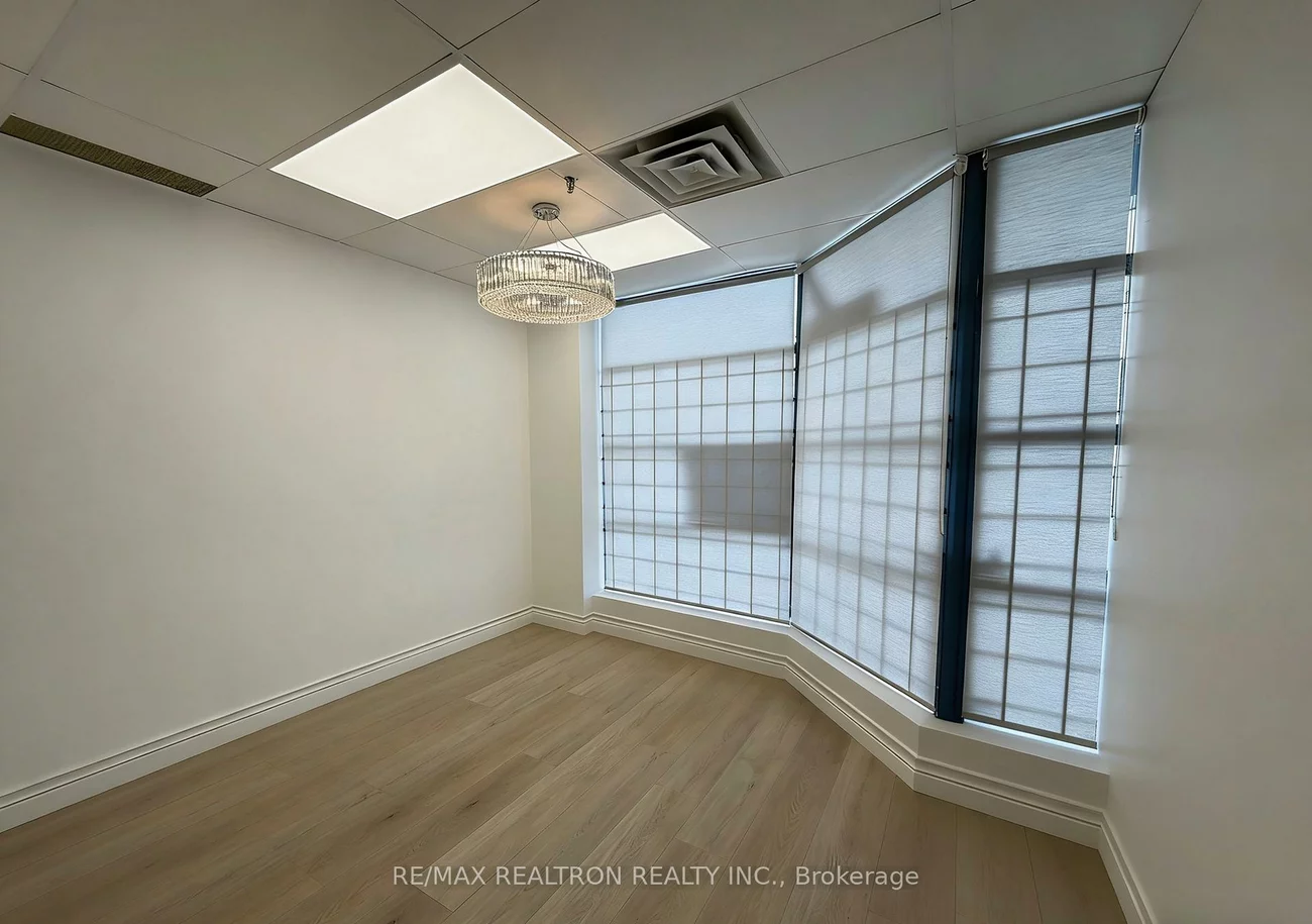 145, Royal Crest, Milliken Mills West, Markham