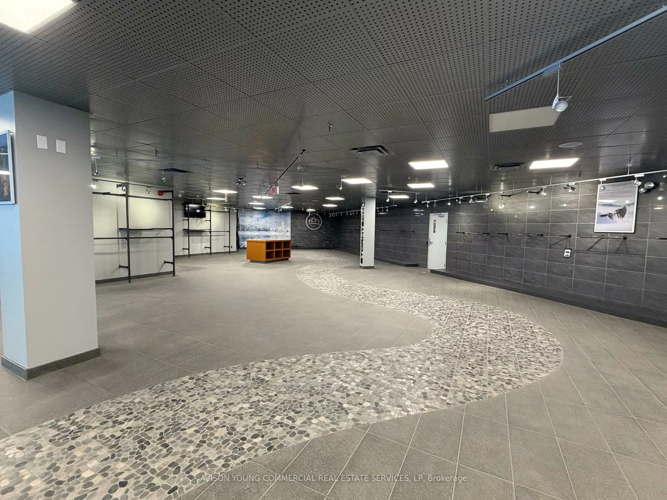 100, Commerce Valley, Commerce Valley, Markham