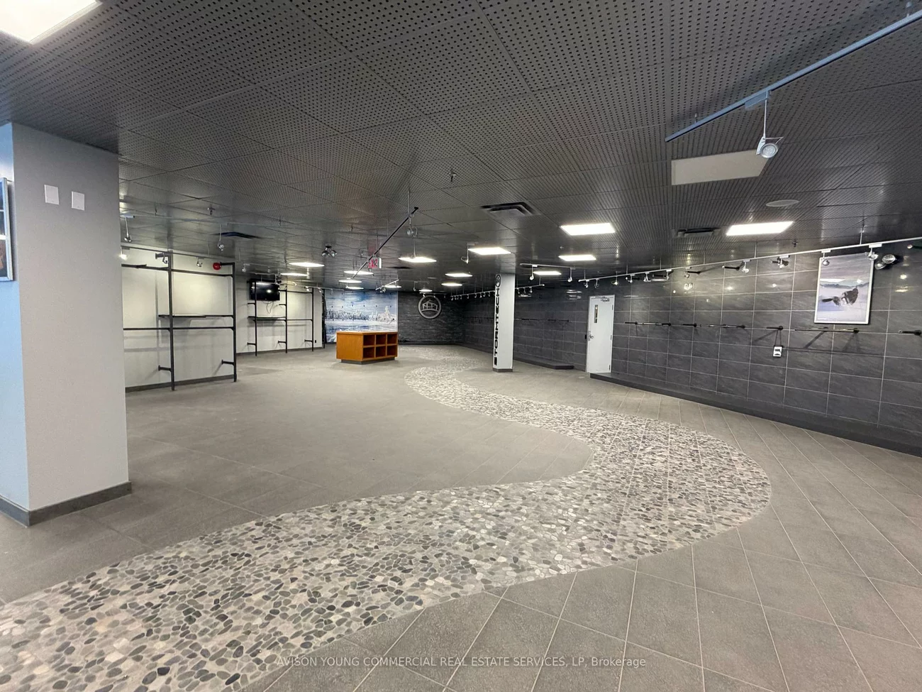 100, Commerce Valley, Commerce Valley, Markham