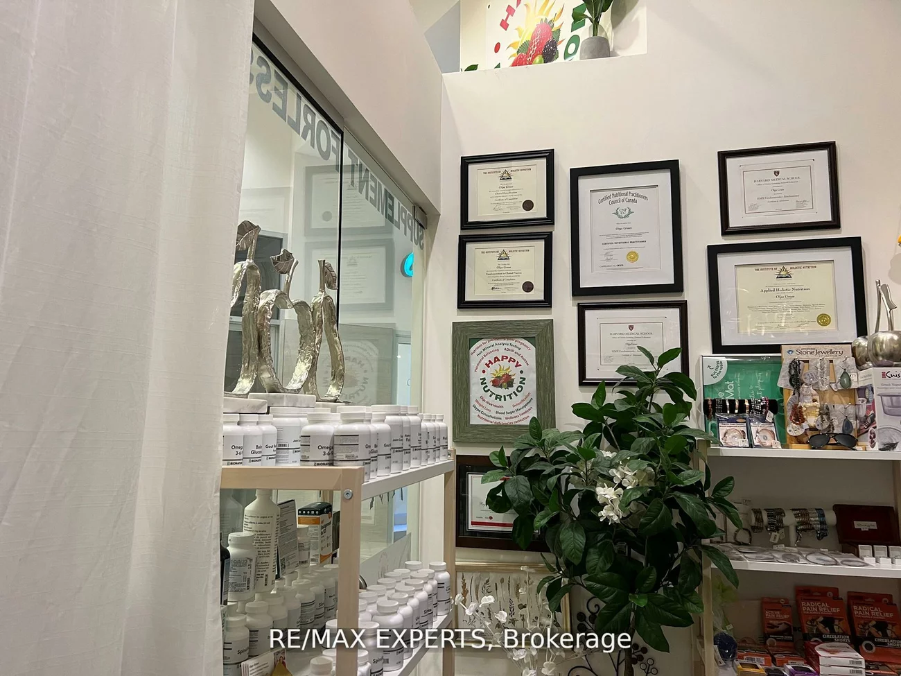 7163, Yonge, Thornhill, Markham