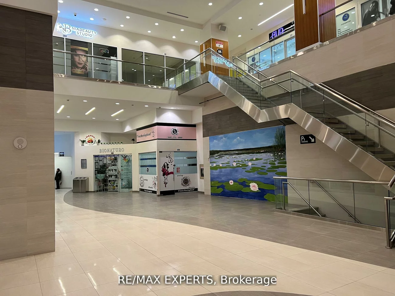 7163, Yonge, Thornhill, Markham