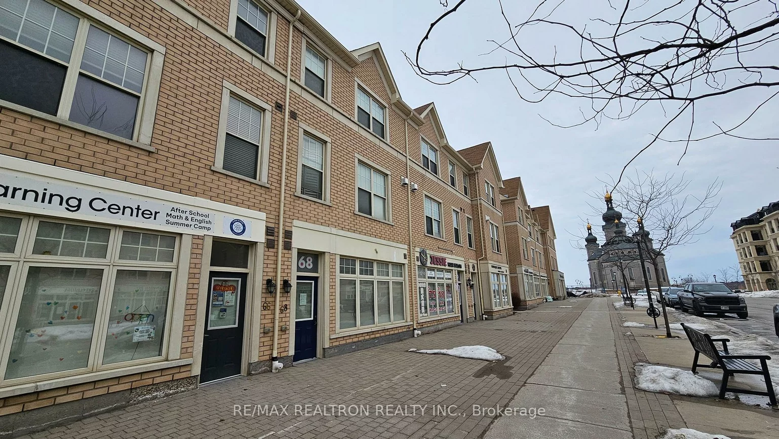 68, Cathedral High, Cathedraltown, Markham