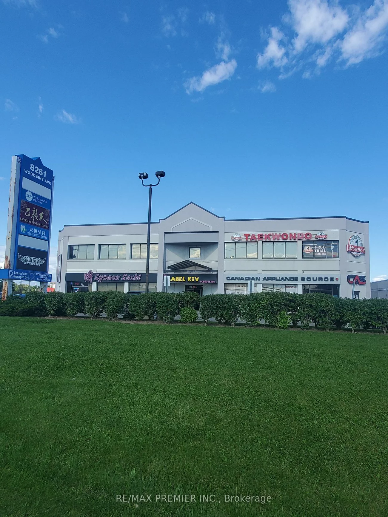 8261, Woodbine, Buttonville, Markham