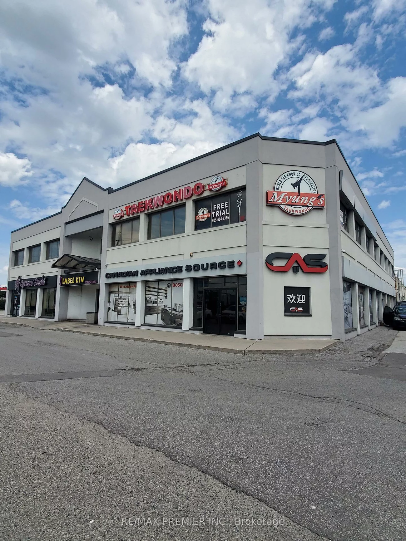 8261, Woodbine, Buttonville, Markham