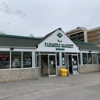 7509, Yonge, Thornhill, Markham