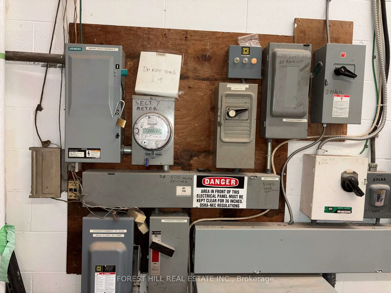 90, Esna Park, Milliken Mills West, Markham