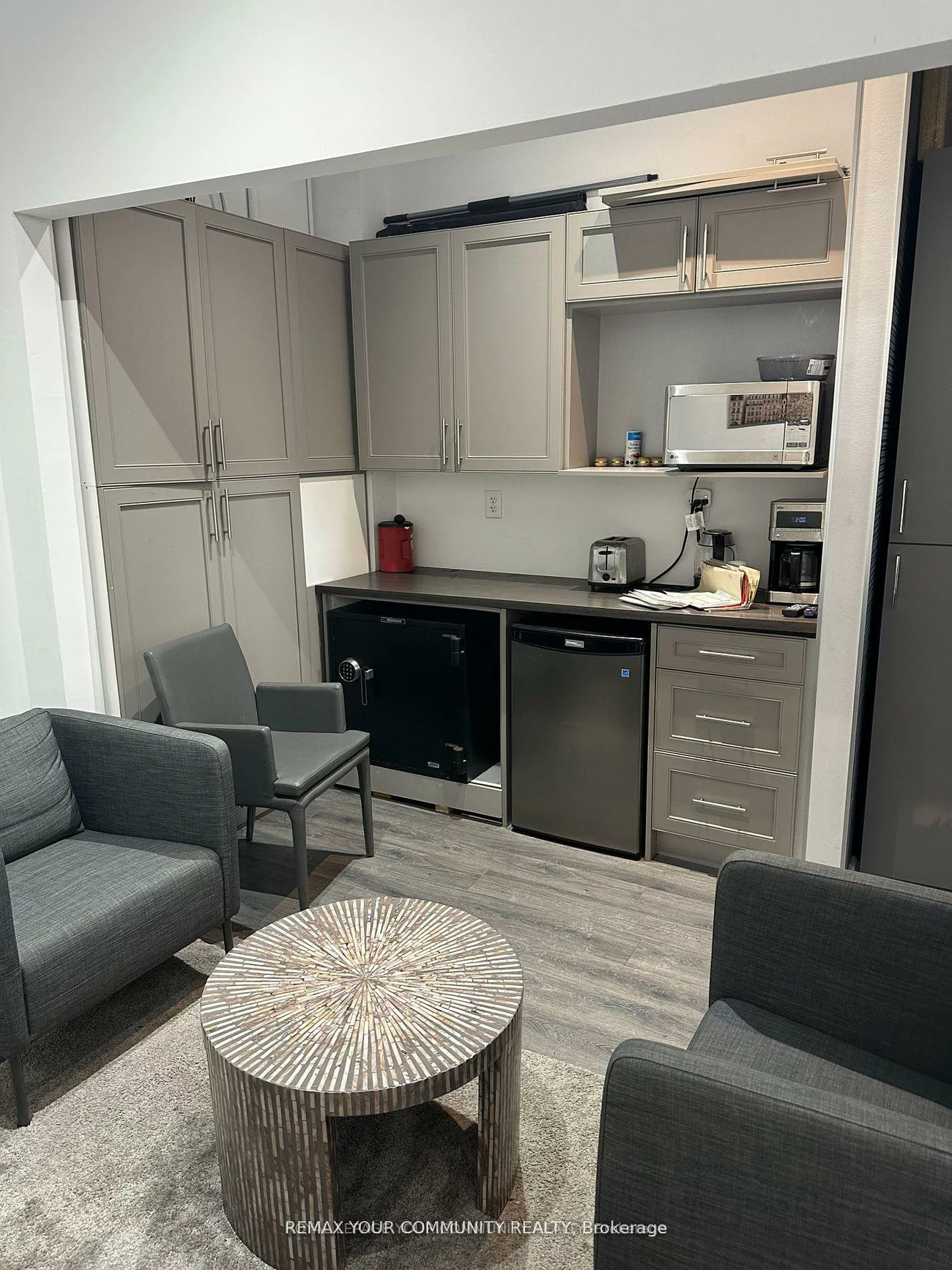 7181, Yonge, Grandview, Markham