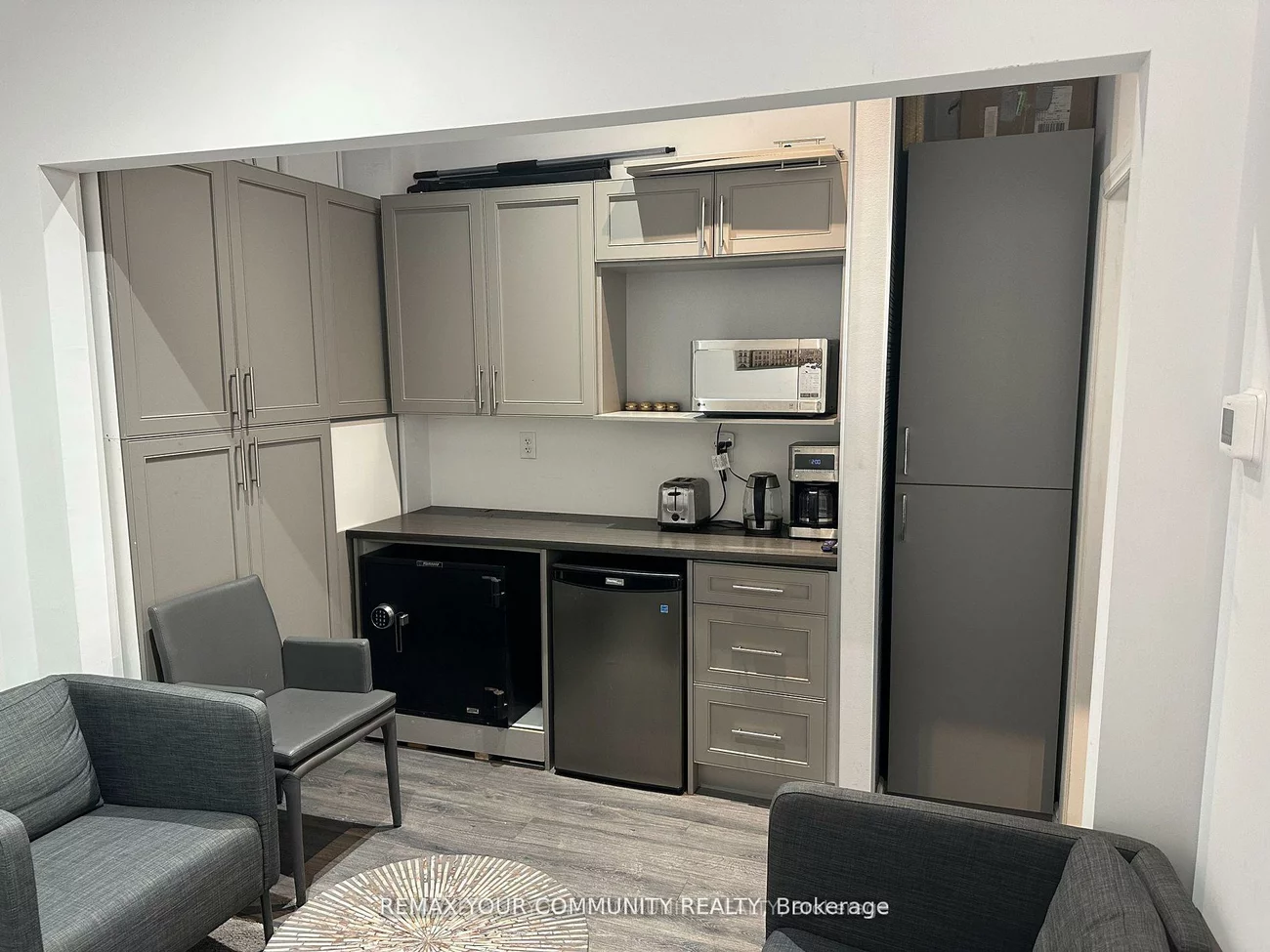 7181, Yonge, Grandview, Markham