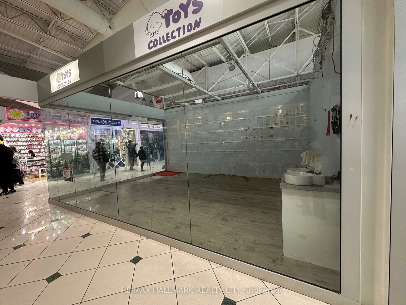 B17, 4300 Steeles Avenue East, Milliken Mills East, Markham